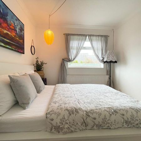 The Barefoot Bungalow In Picturesque Prestatyn Exterior photo